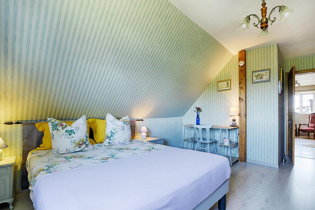 Aux Pieds Des Vignes Bed and Breakfast Ingersheim Eksteriør billede