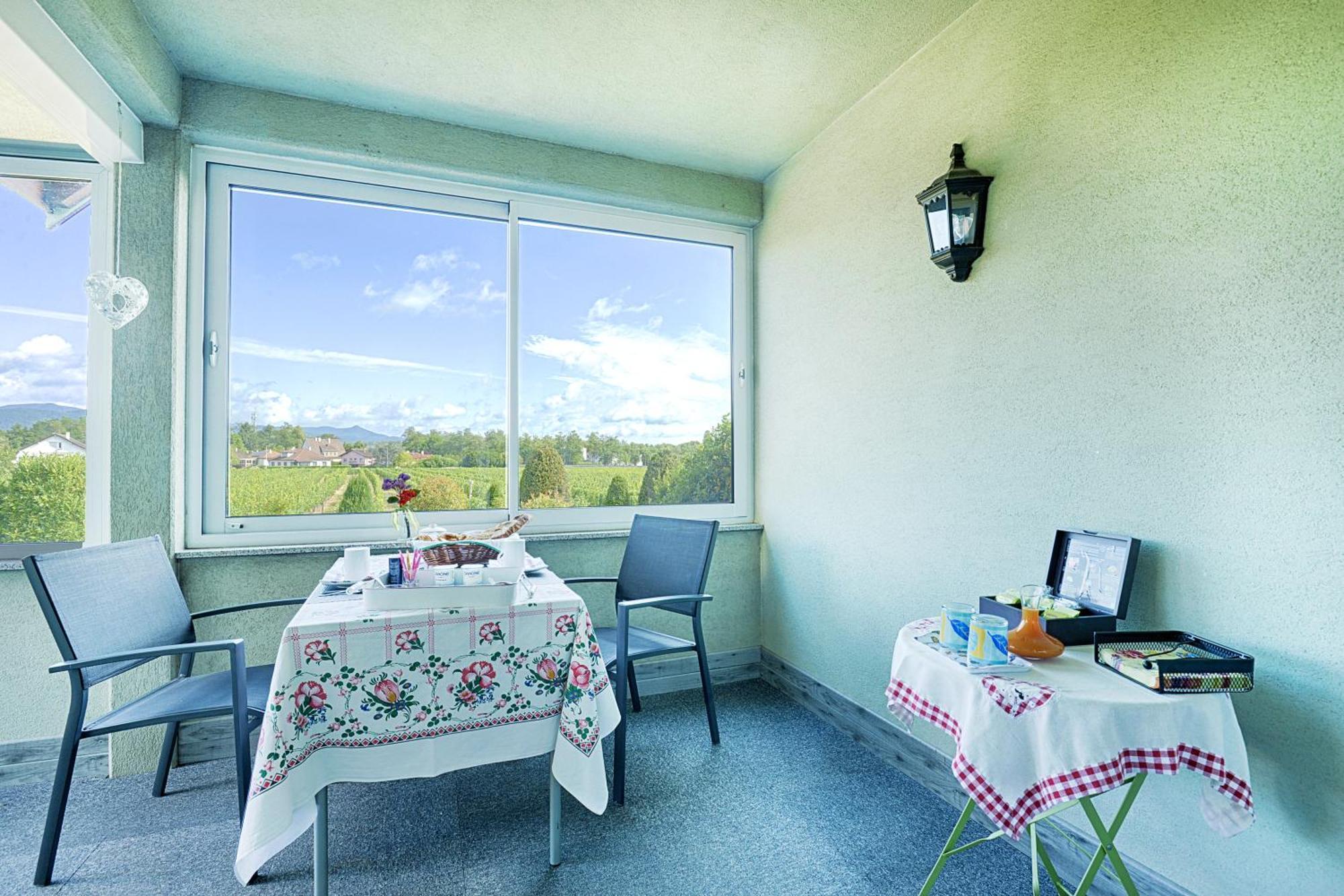 Aux Pieds Des Vignes Bed and Breakfast Ingersheim Eksteriør billede